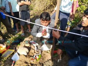 श्री छतिवना सामुदायिक वन समितिमा मेष तार जाली घेरबार सुरु