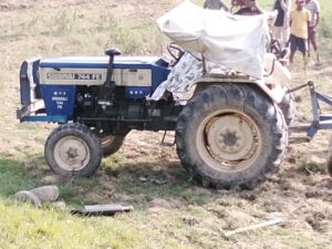 कैलालीमा खेत जोतिरहेका बेला ट्याक्टर पल्टिदा एक जनाको मृत्यु